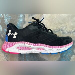 Under Armour Women's HOVR Infinite 3 CN Running Shoe